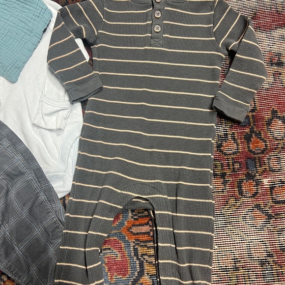 Baby boy lot fair isle sweater, corduroys, striped one piece fleece bear hat - Picture 15 of 16